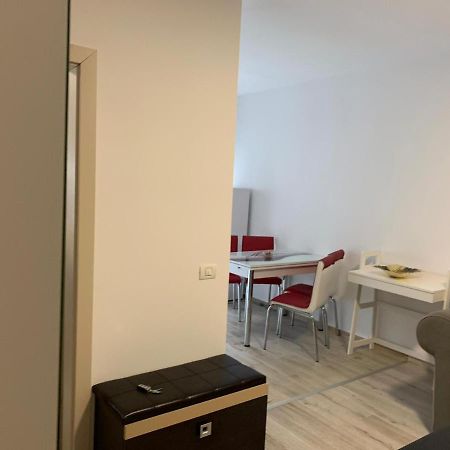 Apartament Cu 2 Camere Oradea Exteriör bild
